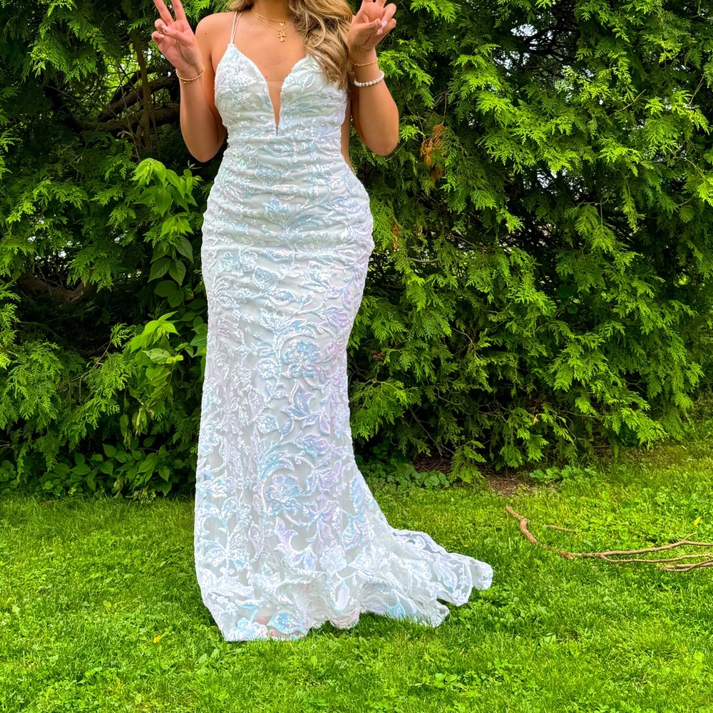 Beautiful Prom Dress for sale! The dress is from Giana Couture
